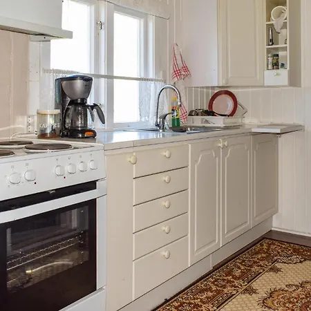 Amazing In W/ 2 Bedrooms Bodø